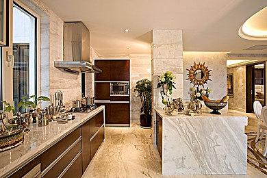 《电锯甜心RePOP》重制版与原版画面效果对比视频